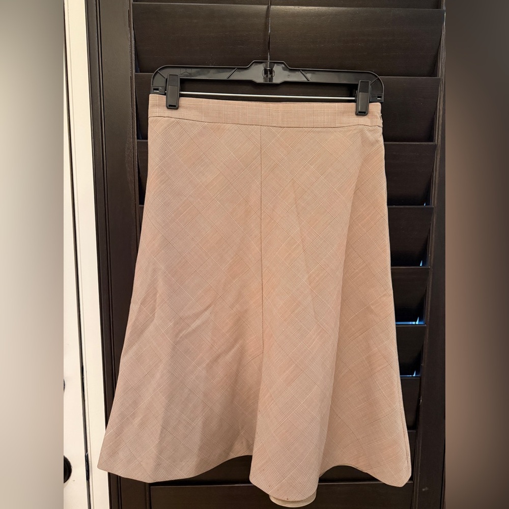 Banana republic stretch plaid skirt, size 2